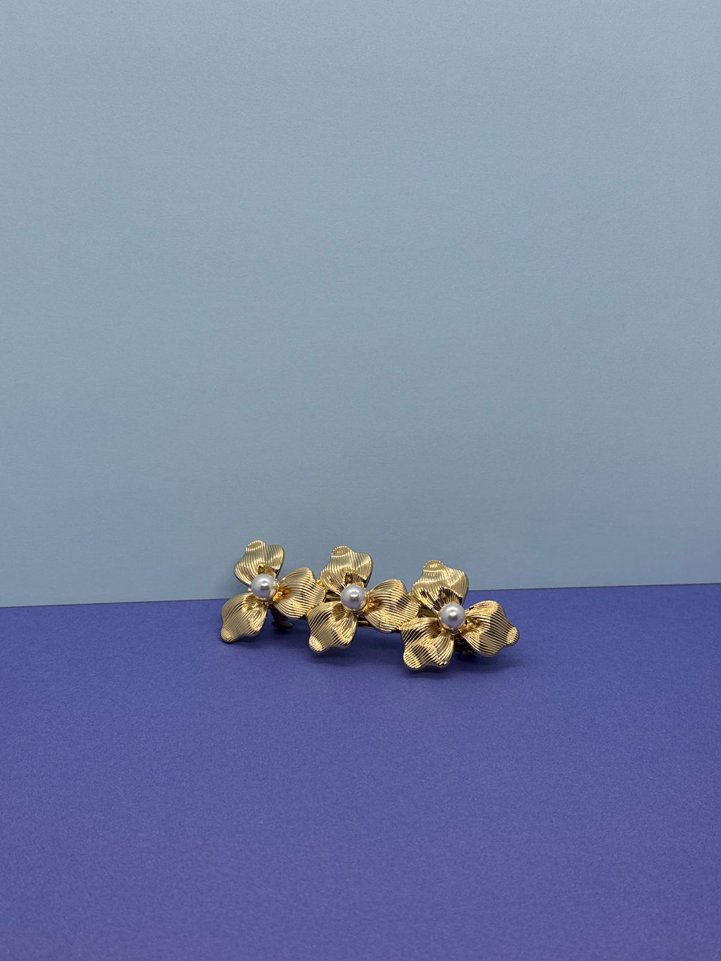 Barrette dorée pour les cheveux