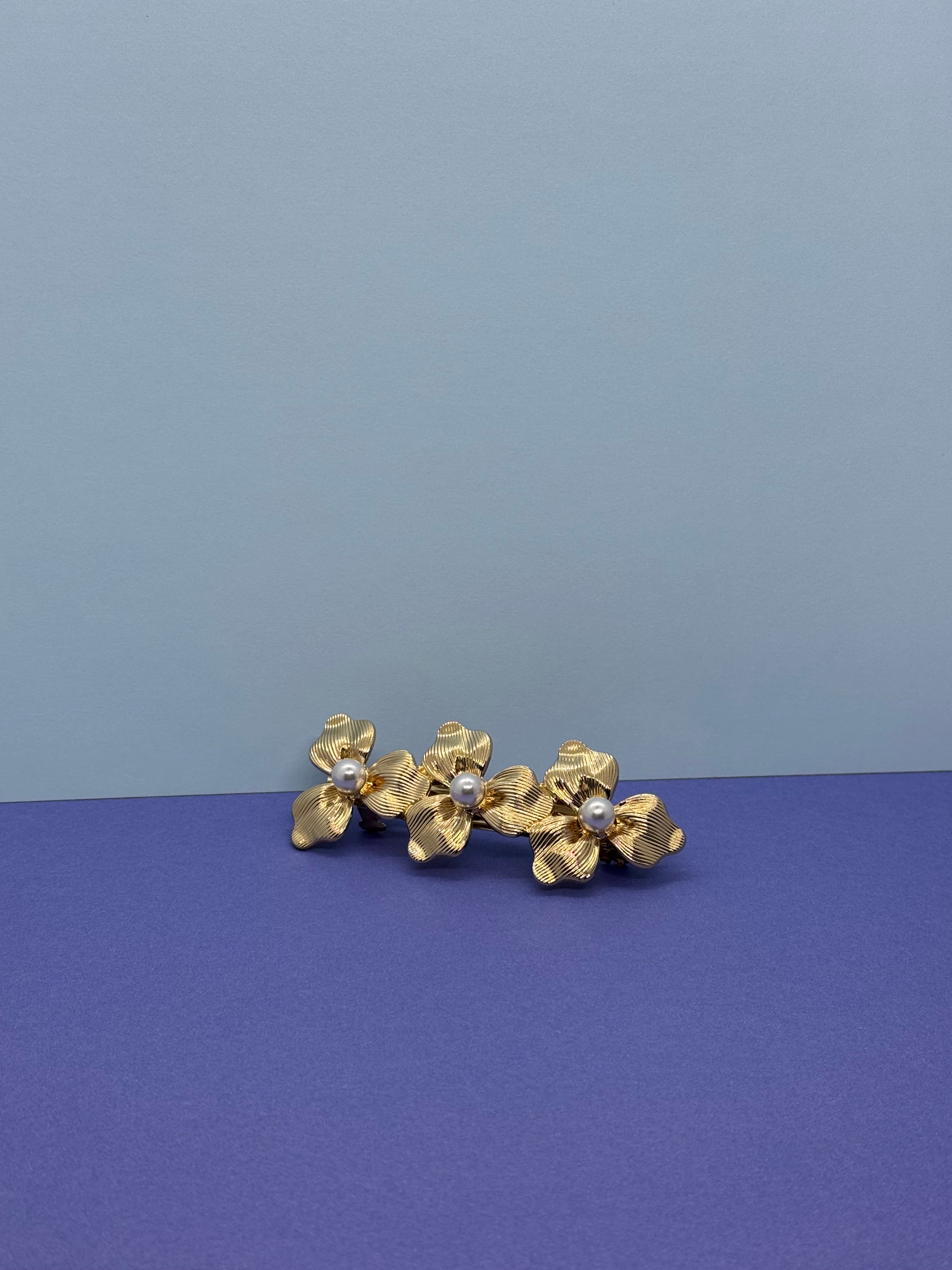 Barrette dorée pour les cheveux